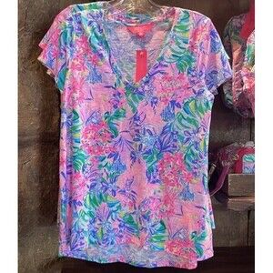 Disney Parks Top LILLY PULITZER Dreamin T Shirt ALL SIZES Minnie Daisy Tropi…